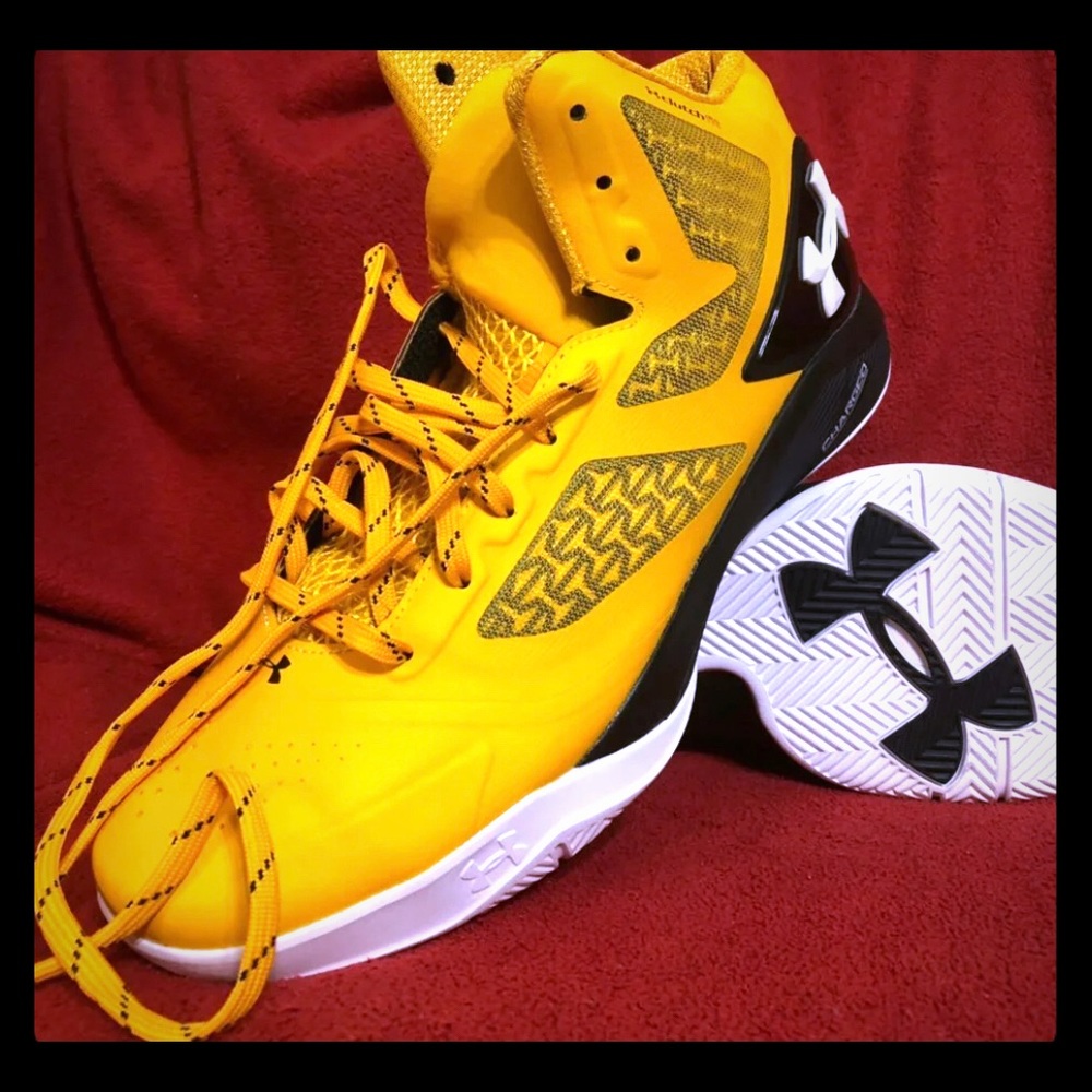 Under Armour Basketball Shoes